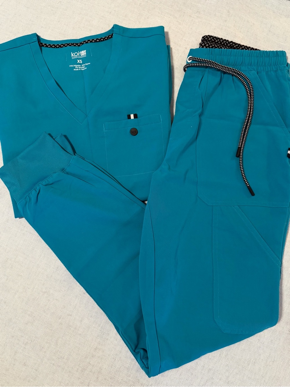 Koi scrub set